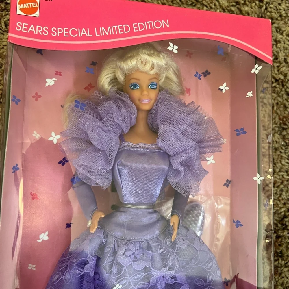 Vintage Barbie Lilac Lovely 1987 special wdition NEW